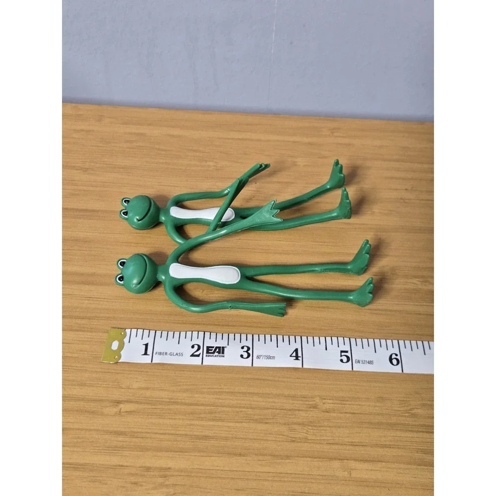 Sun Hill Vintage Bendable Frog Figure 5.5